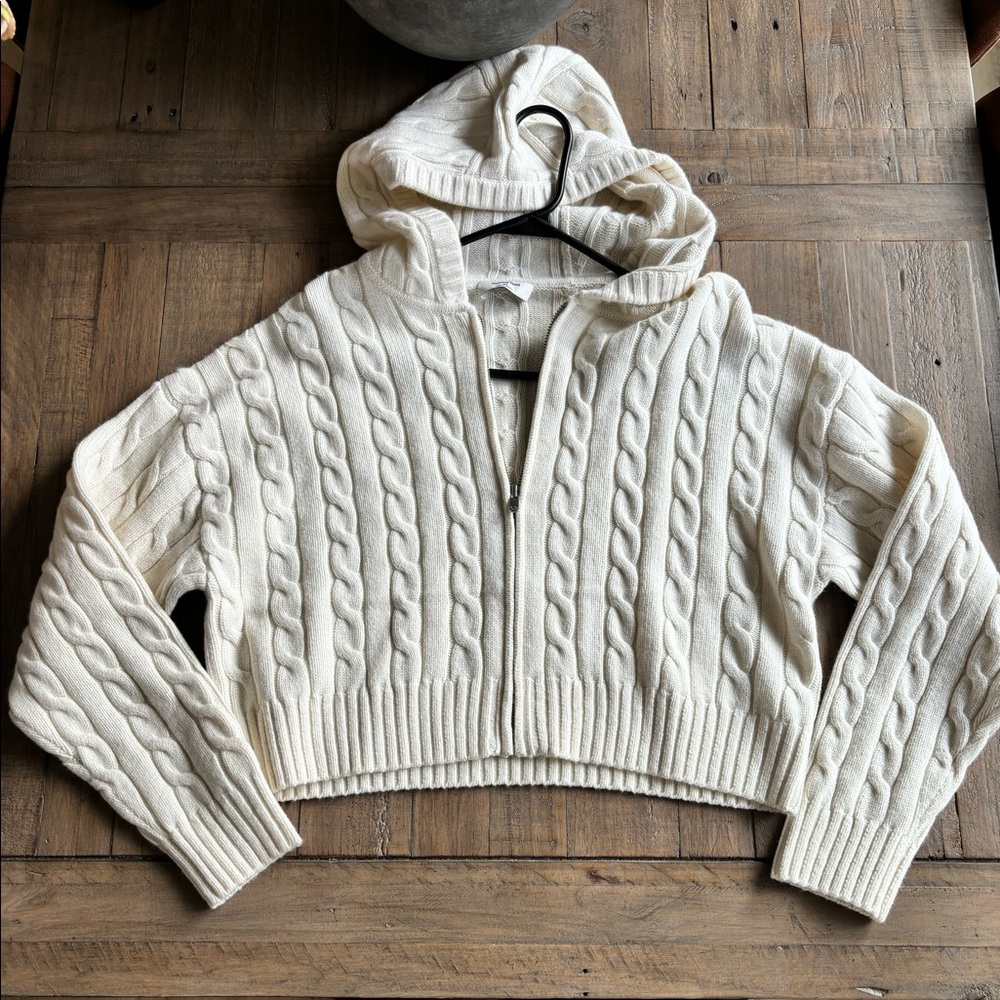 Aritzia Sunday best Octavia zip